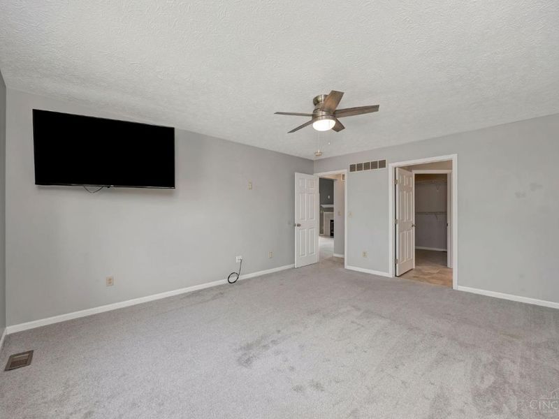 2137 Crest Road, Cincinnati, OH 45240 Photo 25