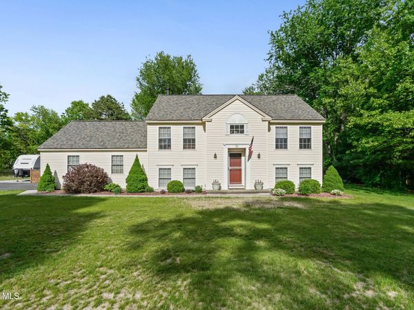 31 Grey Fox Drive, Moreau, NY 12828