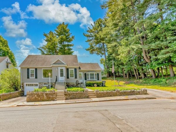 4 Capitol Street, Methuen, MA 01844