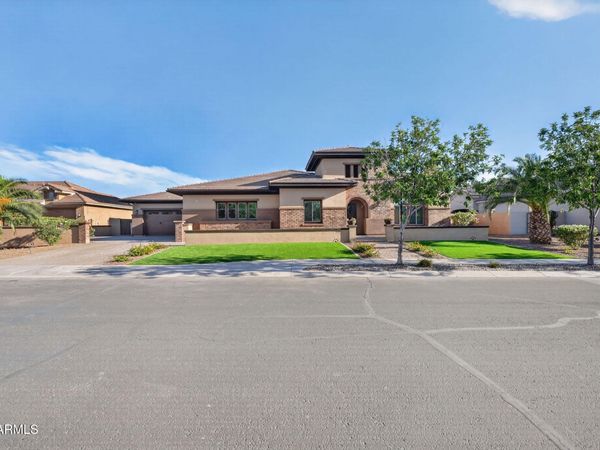 2285 E MEAD Drive, Gilbert, AZ 85298