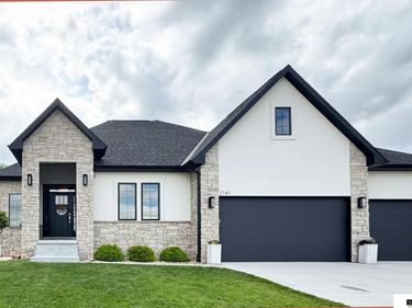 2141 Big Timber Road, Lincoln, NE 68520