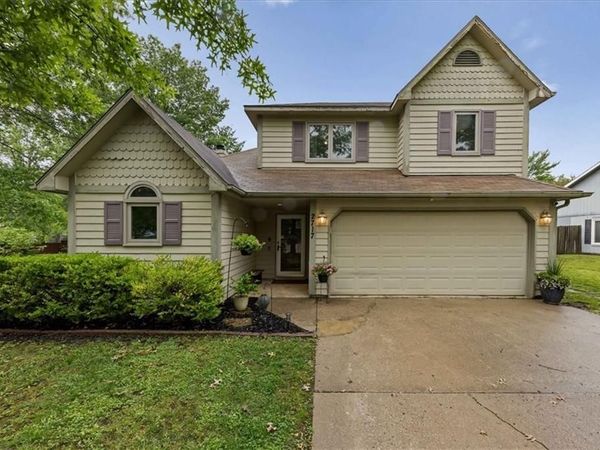 2717 Fenwick Road, Lawrence, KS 66046