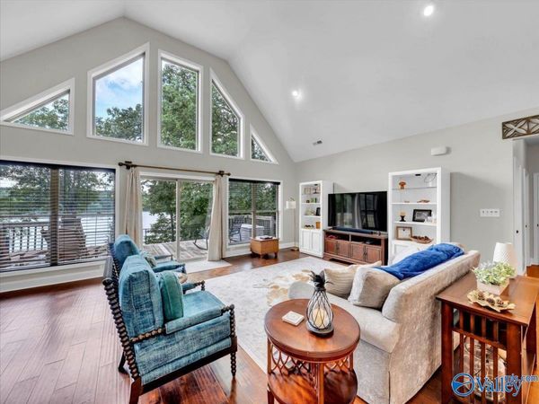 9440 Sergeant Holden Lane, Athens, AL 35614