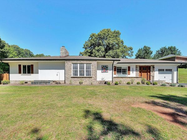 1555 Coopers Cove RD , Hardy, VA 24101