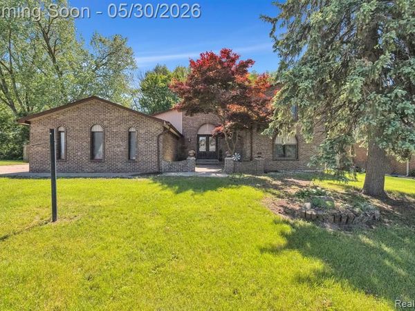 18823 Millar Road, Clinton Twp, MI 48036