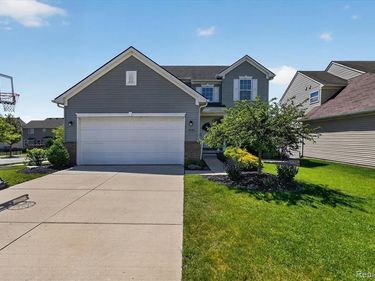 4076 Ash Tree Lane, Oceola Twp, MI 48843