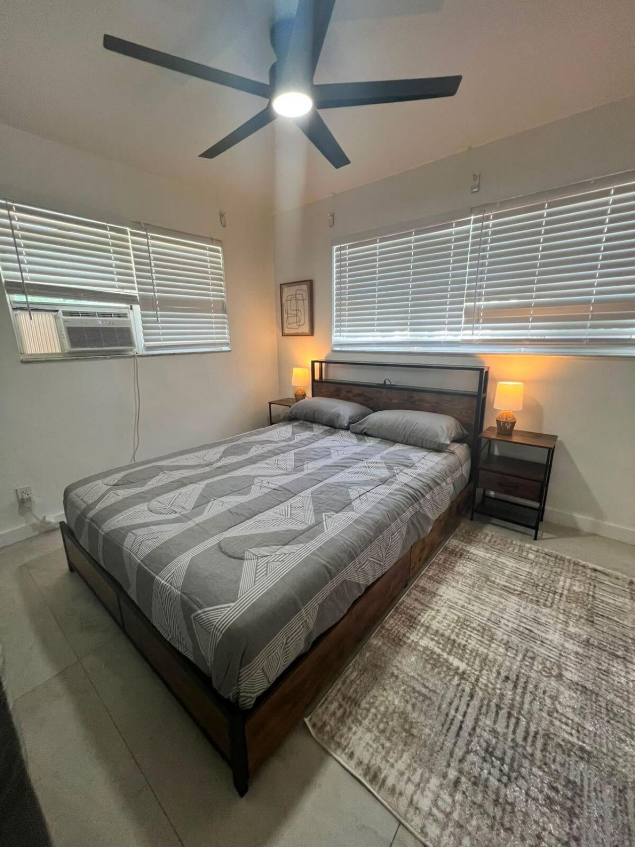 1505 NE 15th Avenue, Unit 1-2, Fort Lauderdale, FL 33304 Photo