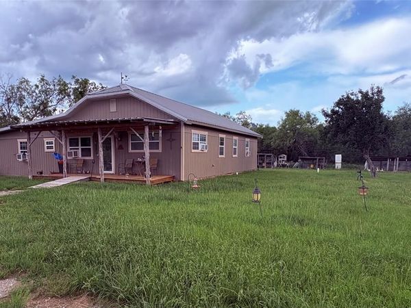 1117 N Tiffin Road , Ranger, TX 76470