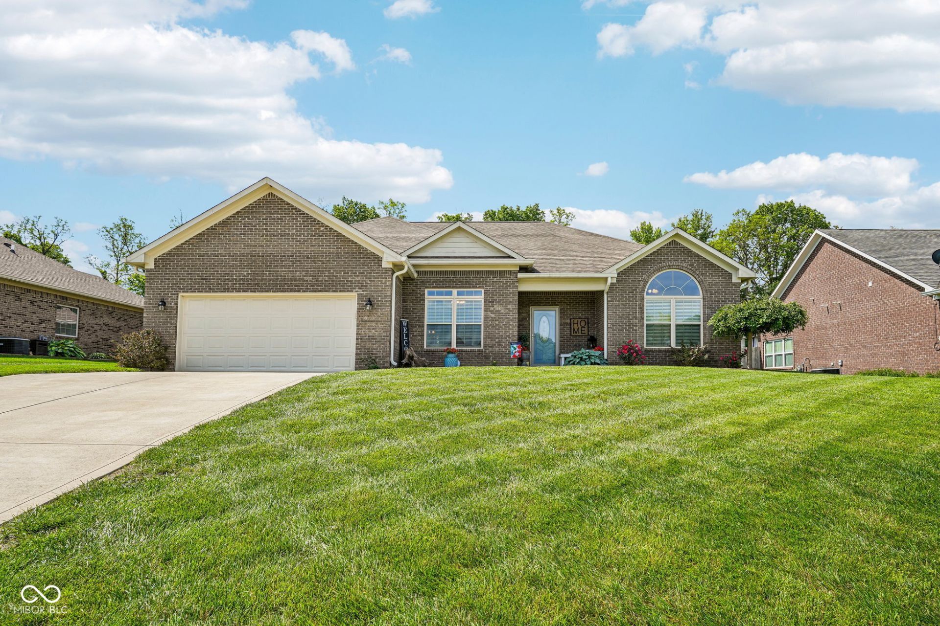 4911 E Daisy Lane, Mooresville, IN 46158 Main Photo