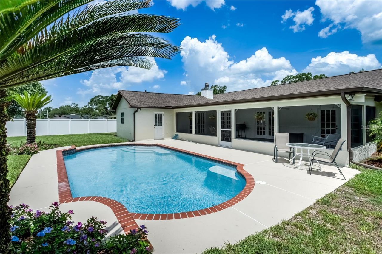 9203 Kingsridge Drive, Temple Terrace, FL 33637 Photo