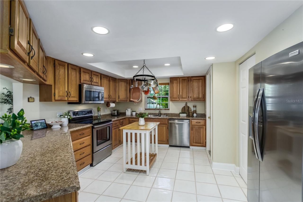 9203 Kingsridge Drive, Temple Terrace, FL 33637 Photo