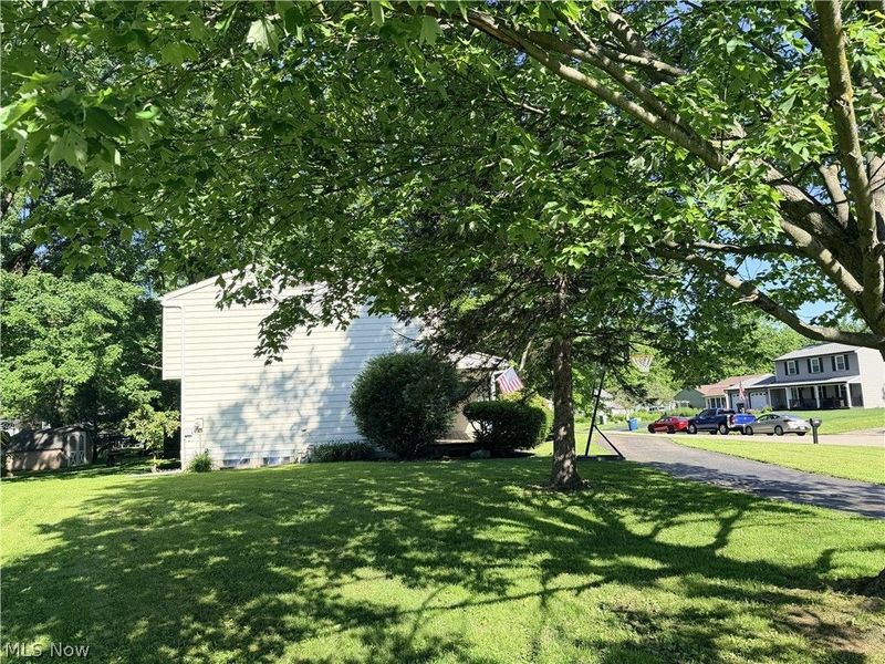 520 Heatherwood Drive SE, Warren, OH 44484 Photo 36