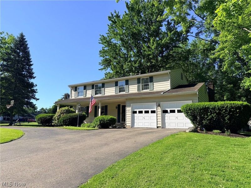 520 Heatherwood Drive SE, Warren, OH 44484 Photo 4