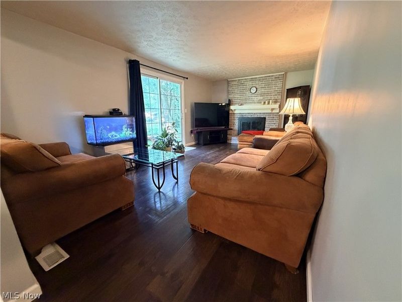 520 Heatherwood Drive SE, Warren, OH 44484 Photo 5