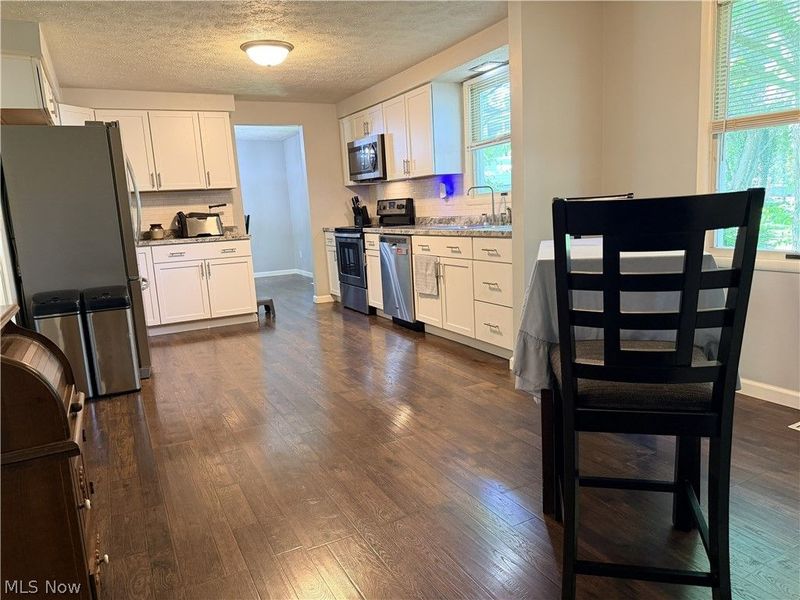 520 Heatherwood Drive SE, Warren, OH 44484 Photo 7
