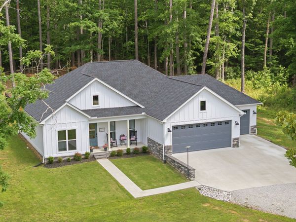 302 Excalibur Trl , Cedar Grove, TN 38321
