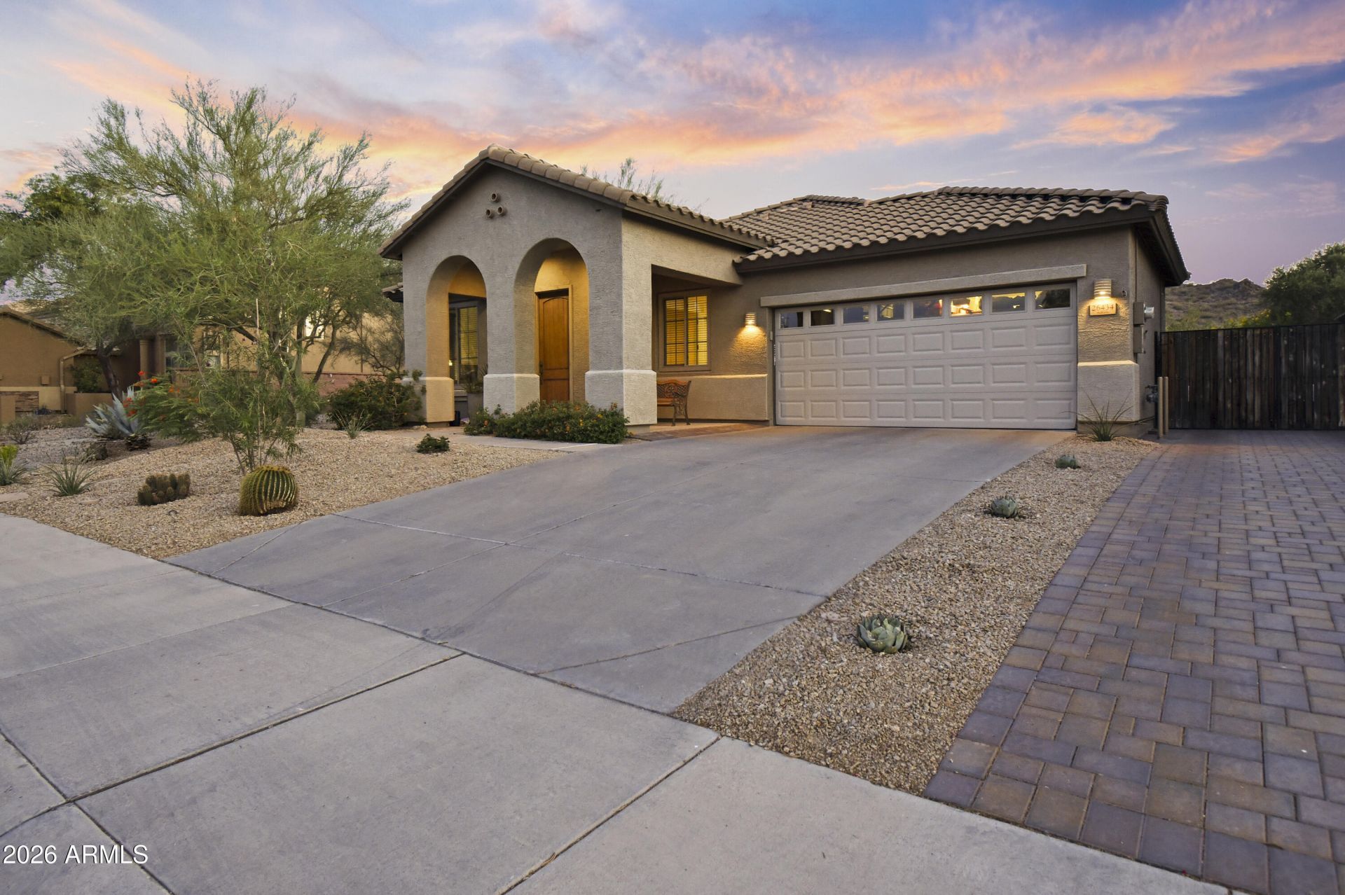 26434 N 85th Drive, Peoria, AZ 85383 Main Photo