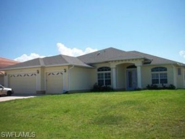4338 Jacaranda PKWY W, CAPE CORAL, FL 33993