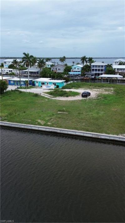 2638 Second St , Matlacha, FL 33993 Photo