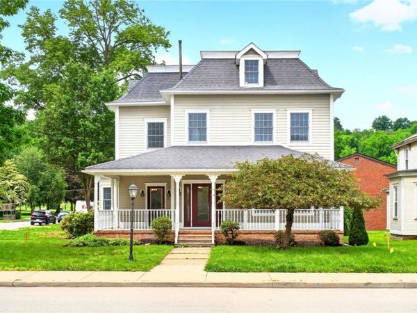 396 4th St, Beaver, PA 15009