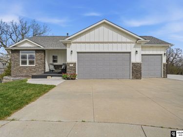1757 NW Flader Court, Lincoln, NE 68528