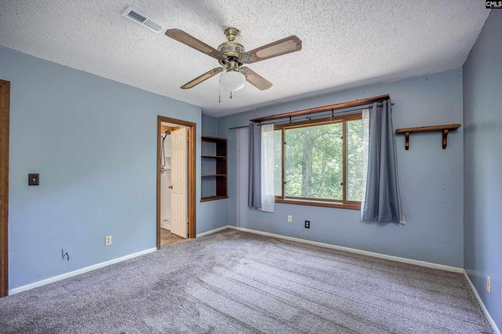 841 Foxden Road  Photo 29