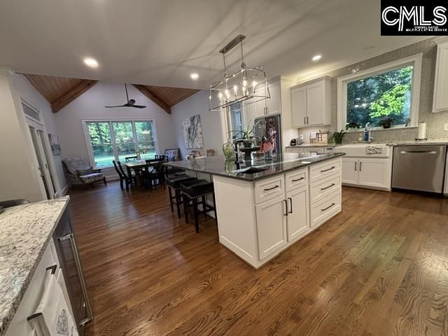 510 Carriage Lake Drive  Photo 13