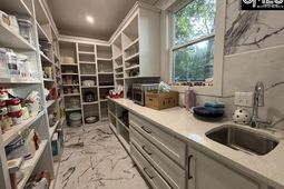 510 Carriage Lake Drive  photo 4