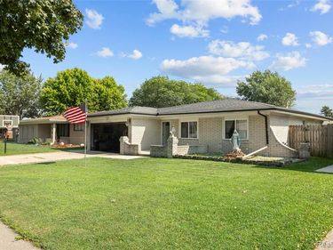 13670 Terra Santa Drive, Sterling Heights, MI 48312