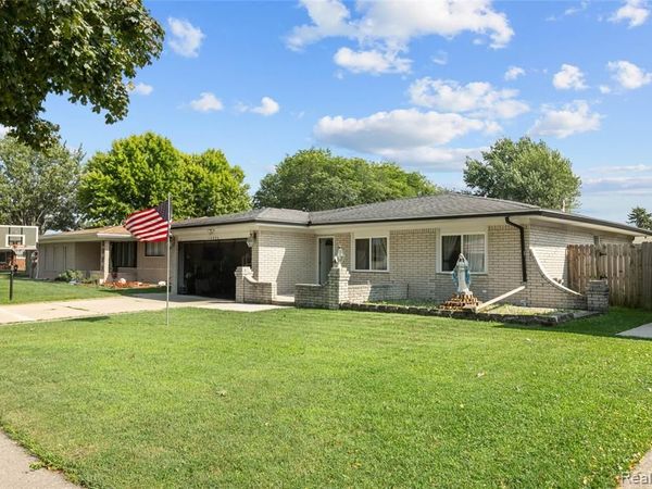 13670 Terra Santa Drive , Sterling Heights, MI 48312