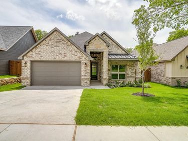 3221 NW 25th Street, Fort Worth, TX 76106
