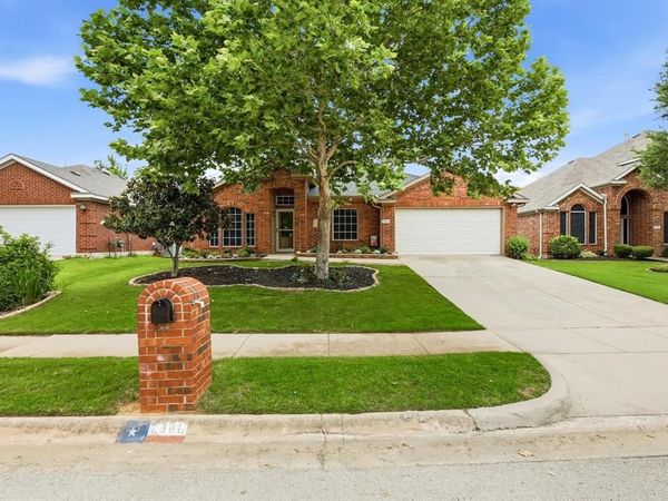 7301 Sunburst Trail, Denton, TX 76210
