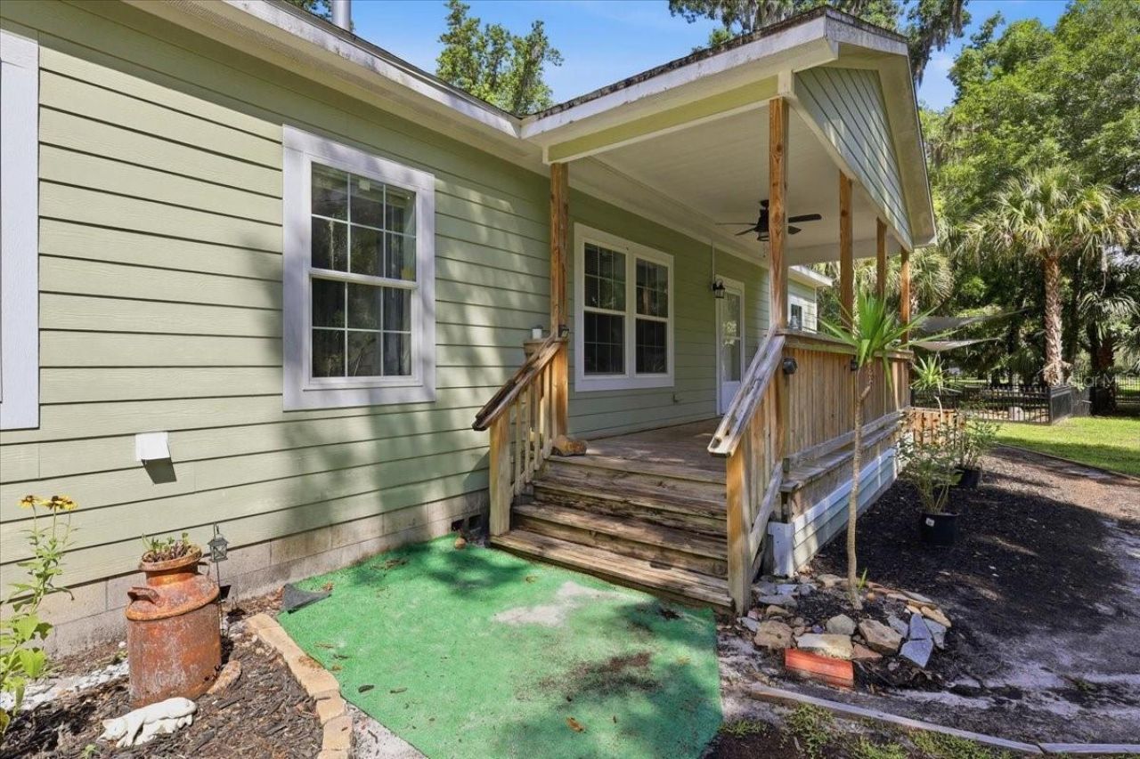 105 Troupe Road, San Mateo, FL 32187 Photo