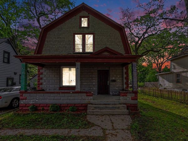 2332 Sanford Street, Muskegon, MI 49444