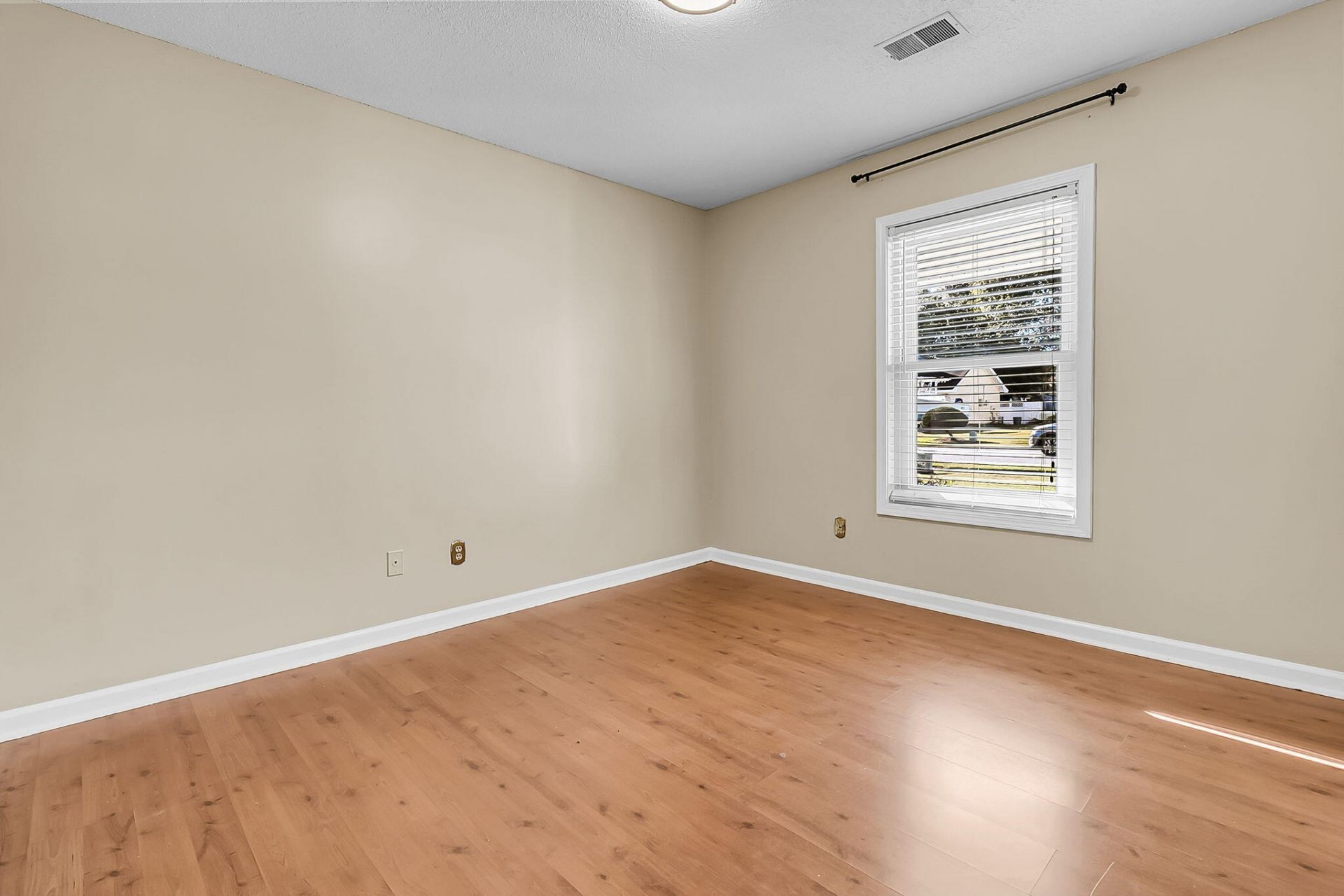 111 Hopper Drive Photo 20