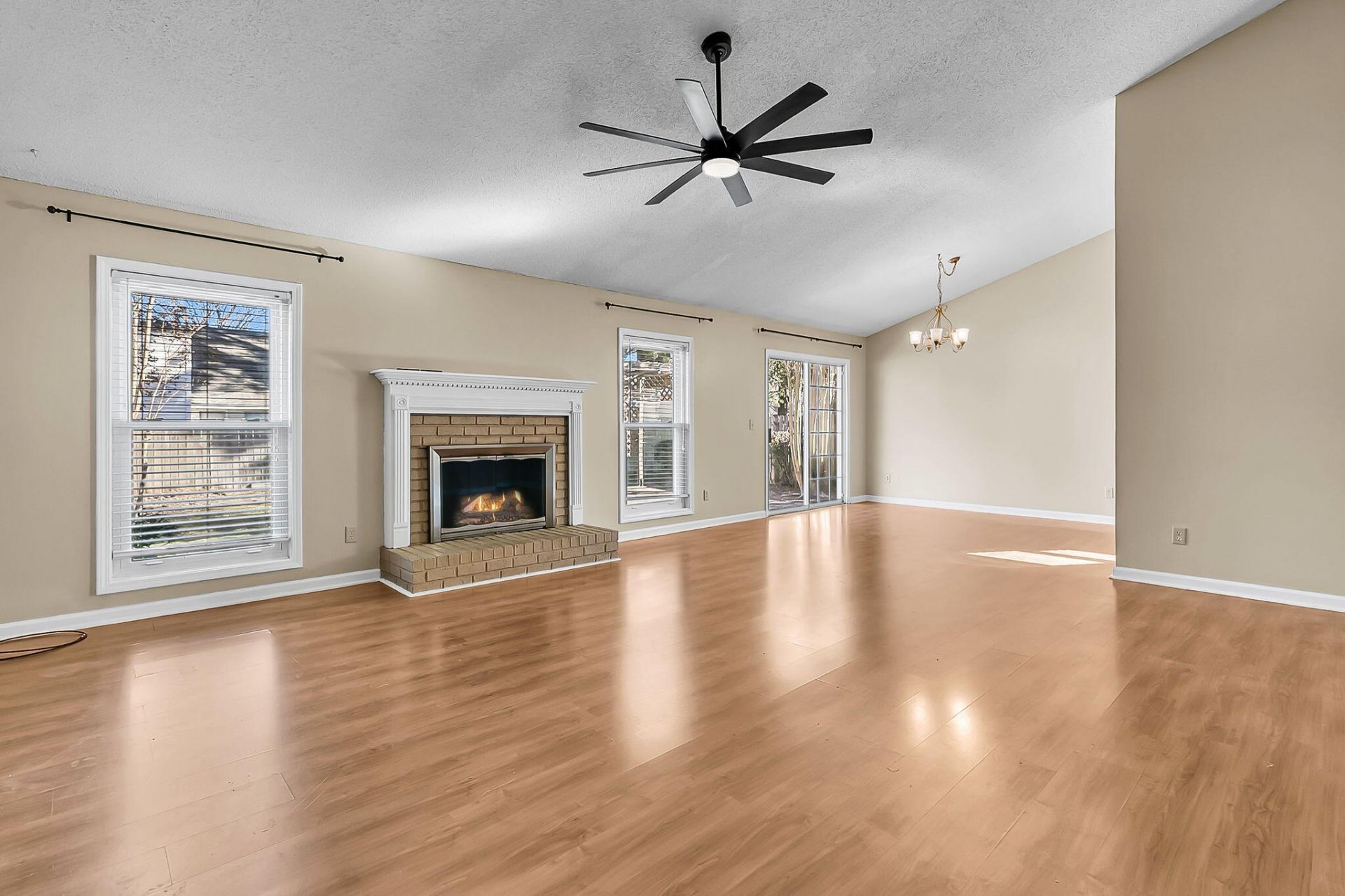 111 Hopper Drive Photo 8