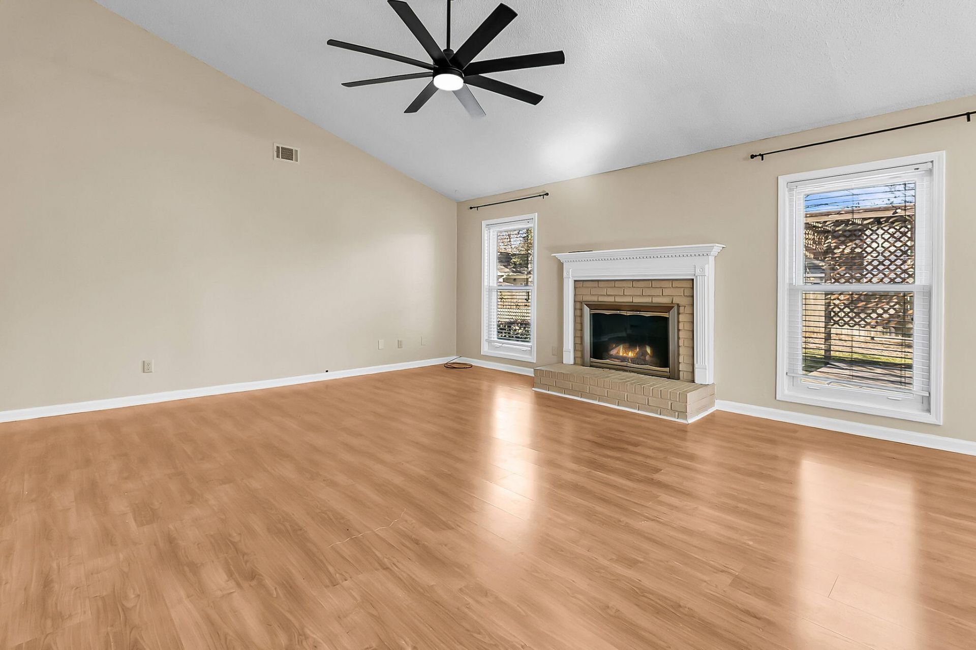 111 Hopper Drive Photo 9