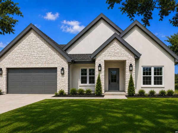 169 Pine Valley Dr, La Vernia, TX 78121