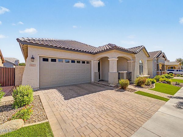 4325 E BOSTON Street E, Gilbert, AZ 85295
