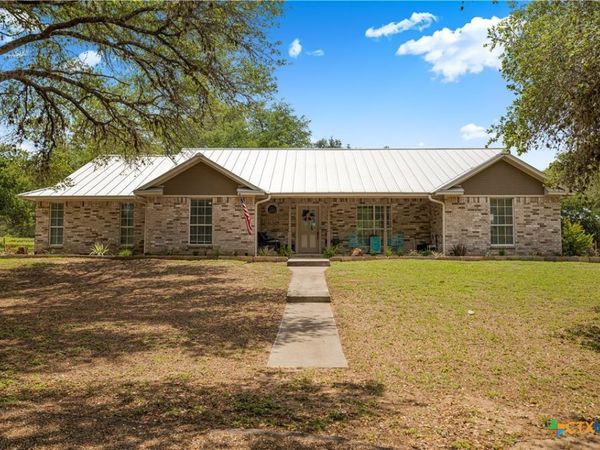 3182 Live Oak Road , Cuero, TX 77954