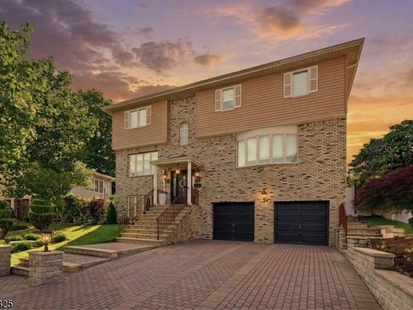 54 William St, North Arlington, NJ 07031