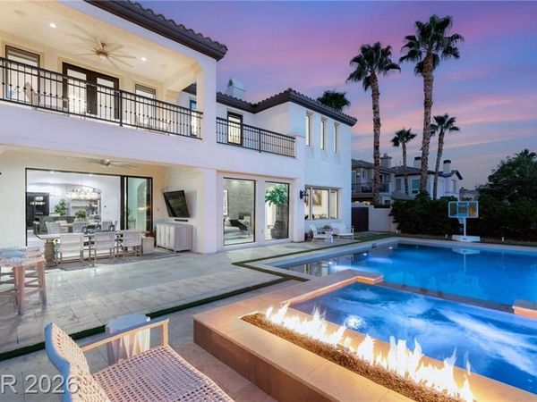 2747 Turtle Head Peak Drive , Las Vegas, NV 89135