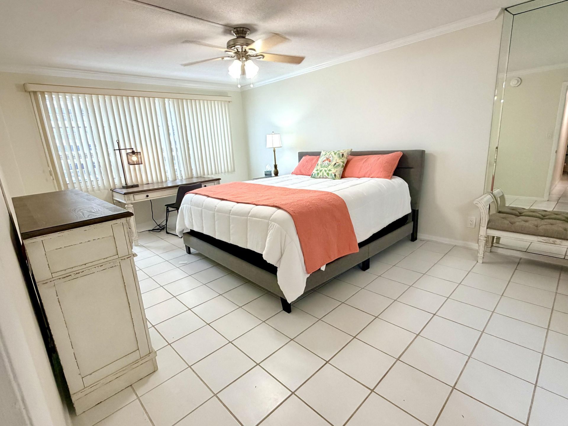 133 N Pompano Beach Boulevard, Unit 709, Pompano Beach, FL 33062 Photo