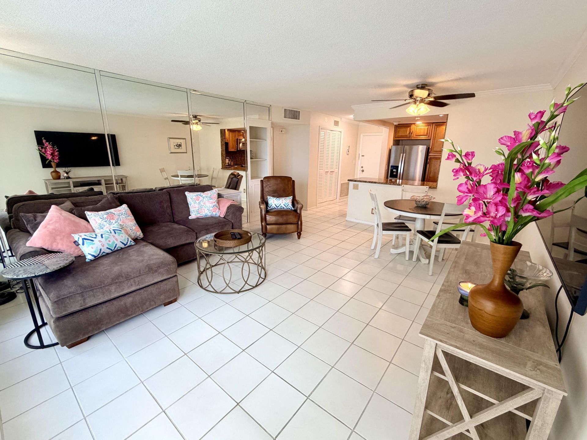 133 N Pompano Beach Boulevard, Unit 709, Pompano Beach, FL 33062 Photo