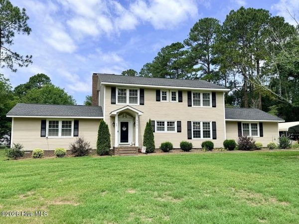 8081 Saint Andrews Drive, Laurinburg, NC 28352