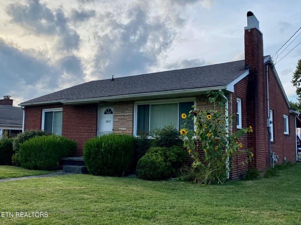 1807 Winchester Ave, Middlesboro, KY 40965