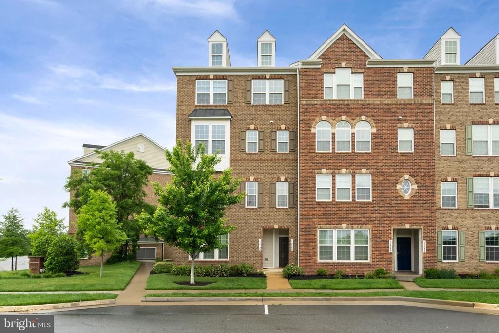13748 Atlantis Street, Herndon, VA 20171 Main Photo