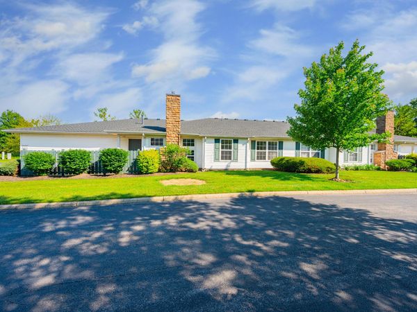 2420 Crystal Springs Drive, Hilliard, OH 43026