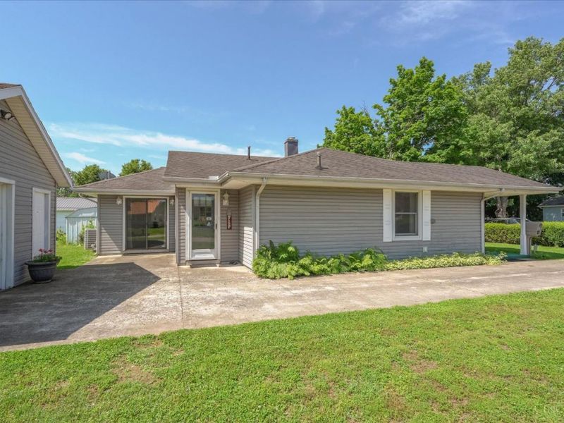 612 Walnut Street, Waverly, OH 45690 Photo 4