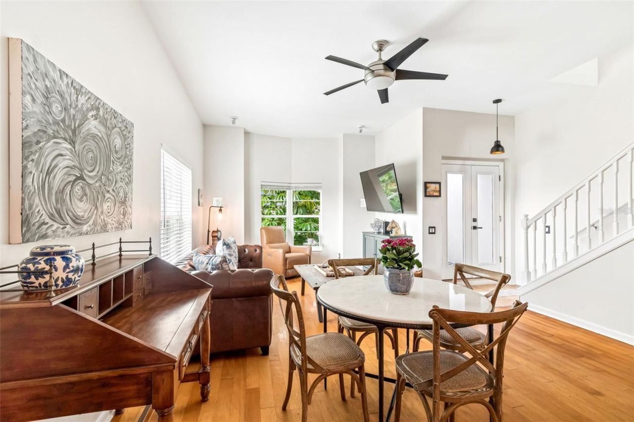 4950 Bayshore Boulevard, Unit 30, Tampa, FL 33611 Photo